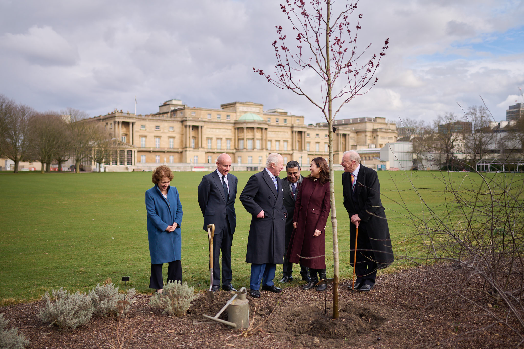 His Majesty The King Plants a Tree to Commemorate Pan-Commonwealth Commitment to The Queen’s Commonwealth Canopy 